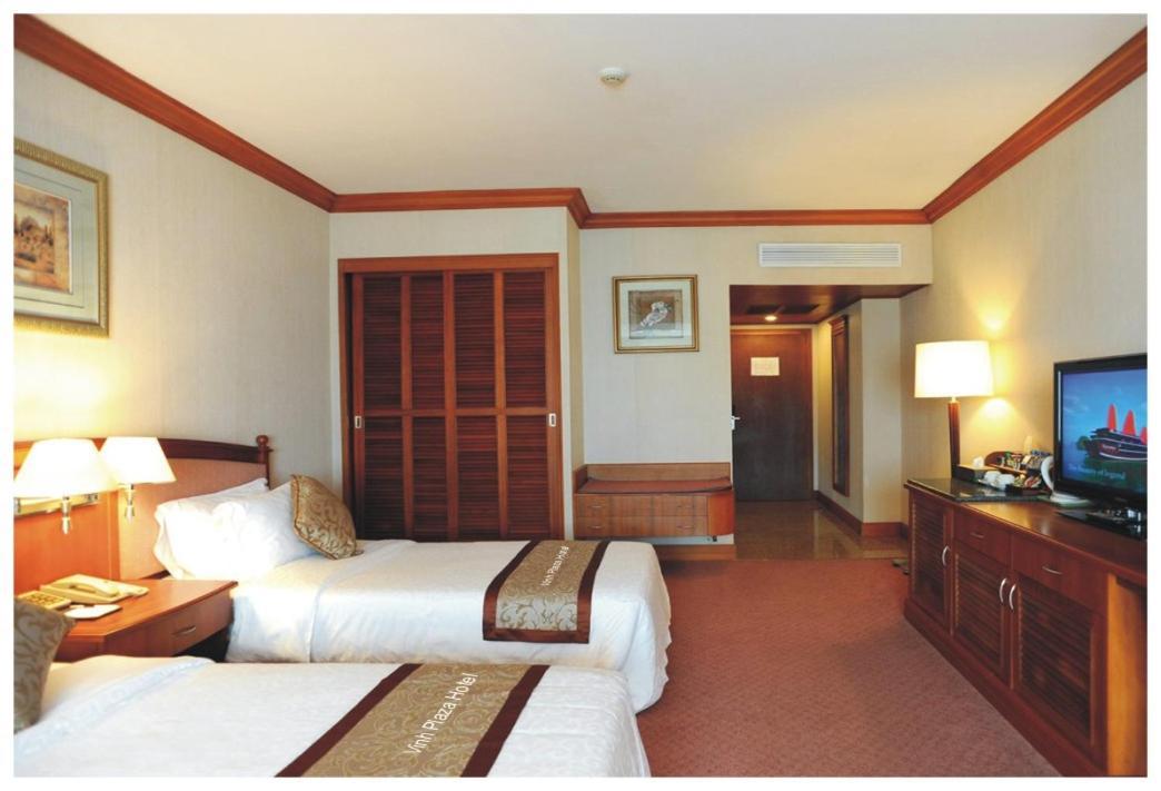 Vinh Plaza Hotel Bagian luar foto