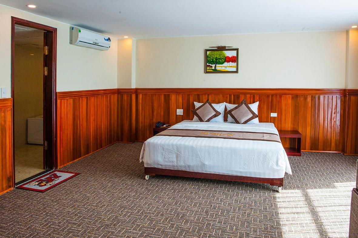 Vinh Plaza Hotel Bagian luar foto