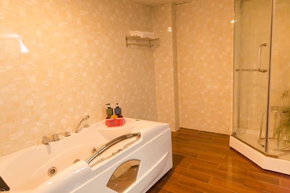 Vinh Plaza Hotel Bagian luar foto